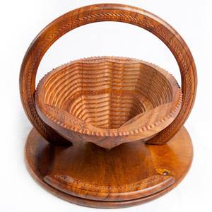 Bol à noix en bois économique avec compartiments séparés pour amandes, pistaches, pois chiches et snacks, au design rustique et élégant - Product Image 6