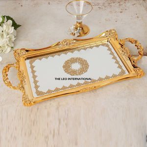 Plateau de service rectangulaire en agate naturelle marron avec motif créatif poli et poignées élégantes en métal argenté - Product Image 3