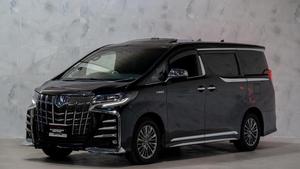 Minivan de Lujo Alphard Negra Modelo 2025, Tamaño Completo, Interior Premium con Detalles Cromados - Product Image 2