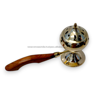 Quemador de Incienso Tradicional de Latón con Mango de Madera, Quemador de Loban y Bakhoor, Diseño Portátil para el Hogar, Templo, Rituales y Aromaterapia - Product Image 1