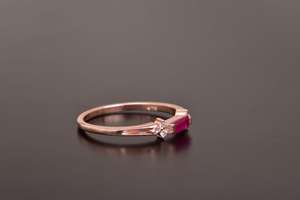 Anillo Apilable Minimalista de Plata de Ley 925 con Baño de Oro Rosa de 14k y Rubí Ovalado Certificado IGI para Mujer, Ideal para Fiestas - Product Image 6