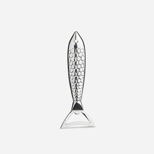 Abridor de botellas artístico de aluminio fundido para decoración de bares, que combina atractivo visual con uso práctico - Product Image 1