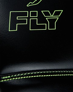 Gants de boxe Fly pour entraînement, neufs, OEM, en vente. Gants de boxe confortables, professionnels, personnalisés, noirs, CP-BG-55. - Product Image 4