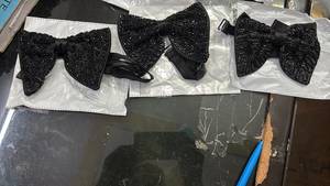 Corbata de Moño Ajustable de Lujo Hecha a Mano con Bordado de Mariposa para Bodas y Fiestas - Product Image 4