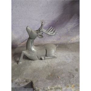 Sculpture Moderne de Renne en Métal, Figurine de Cerf Argentée Faite à la Main, Décoration d'Intérieur en Gros, Ornement Artistique Animalier pour Table, Statues Décoratives - Product Image 1
