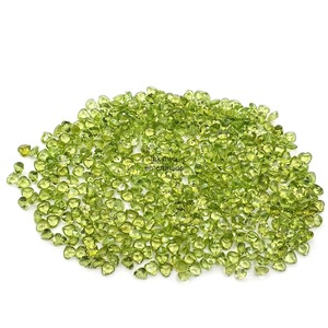 Péridot Vert Naturel Taillé en Cœur 4mm Facetté, Pierre Précieuse en Vrac, Prix de Gros, Pierre de Péridot en Gros pour la Fabrication de Bijoux - Product Image 2