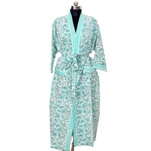 Nature's Charm Kimono en coton léger pour femme Impressions florales pour l'été Lovin' Spring Awakening Fresh Cotton Kimono Autumn - Product Image 1