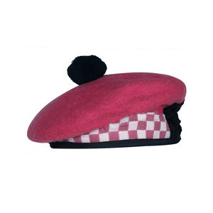 Gorro Balmoral Tradicional de Lana Rosa Oscuro y Blanco con Diseño a Cuadros, Estilo Escocés, Venta al Por Mayor 2026 - Product Image 1