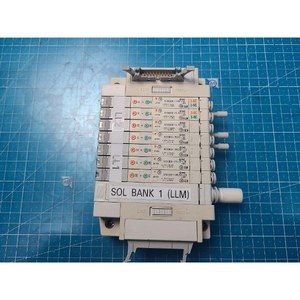 Ensemble de distributeurs électromagnétiques SMC SZ3A60K-5LOZ-C4-X31+SZ3260K-5LOZ-C4-X31+SZ3260K-5NLOZ-C4-X31+SZ3260K-5NLOZ-C6-X31 Pneumatique - Product Image 2
