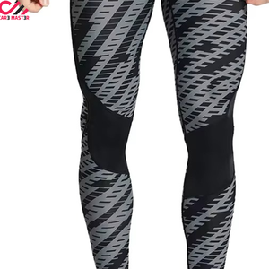 กางเกงรัดรูปสำหรับ MMA BJJ แบบไม่มีเสื้อคลุม (No Gi) ขายส่ง พร้อมโลโก้ด้านหน้า ระบายอากาศได้ดี ผลิตจากผ้าสแปนเด็กซ์และโพลีเอสเตอร์ เหมาะสำหรับการฝึกซ้อมแบบ Grappling - Product Image 4