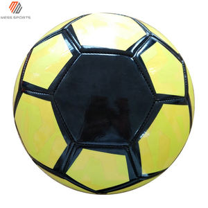 ลูกฟุตบอล ซอคเกอร์บอล ลูกฟุตบอลกลางแจ้ง ขนาด 3 สำหรับการแข่งขันกลางแจ้ง การฝึกซ้อม ทีมฟุตบอล  ผิวสัมผัสนุ่ม ทำจากหนัง PVC - Product Image 5