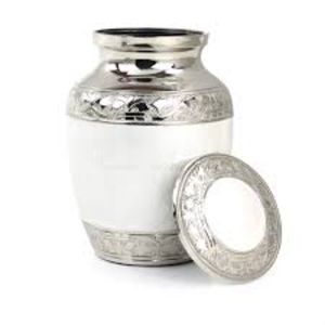 Urne funéraire artisanale en laiton blanc et argenté pour cendres humaines adultes, élégante urne commémorative en métal gravée, urnes funéraires pour enterrement. - Product Image 1