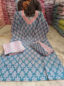 Conjunto de 3 Piezas para Mujer, Kurti, Pantalón y Dupatta, Largo hasta la Rodilla, de Algodón Puro con Estampado Floral |   Cuello en V |   Tallas Grandes (M-10XL) |   Transpirable - Product Image 5