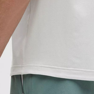 เสื้อกล้ามถักทรงโอคอสำหรับผู้ชาย คุณภาพสูง ผลิตจากโรงงาน ผ้าโพลีเอสเตอร์/คอตตอน แห้งเร็ว ระบายอากาศได้ดี - Product Image 5