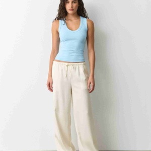 Camiseta sin mangas transpirable con cuello redondo para mujer, ideal para fitness, 100% algodón tejido, estilo deportivo, color liso. - Product Image 5