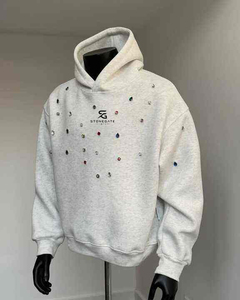Fournisseur de sweats à capuche de luxe avec strass pour la personnalisation de marques, destiné aux vêtements de mode haut de gamme et à la production de vêtements sous marque privée - Product Image 1