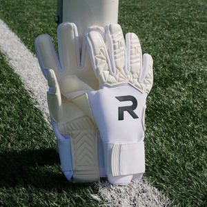 Gants de gardien de but professionnels personnalisés de haute qualité, très demandés, en caoutchouc pour l'extérieur, Blue Eagle Sports, fermeture auto-agrippante. - Product Image 6