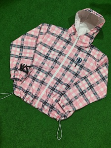 Fabricante de Chaquetas de Nailon con Cremallera de Diseño, Chaqueta Cortavientos de Nailon con Estampado Completo a Cuadros, de Alta Calidad y Personalizada para Exteriores - Product Image 4