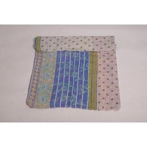 Colcha Kantha Gudri de Algodón con Estampado Floral, Hecha a Mano, Reversible, Vintage, para Cama, Sofá o Sillón - Product Image 3