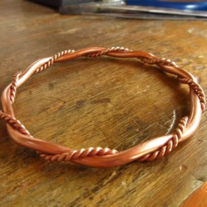 Pulseras y Brazaletes Artesanales de Metal, Brazalete Abierto de Cobre, Proveedores y Fabricantes de la India - Product Image 1