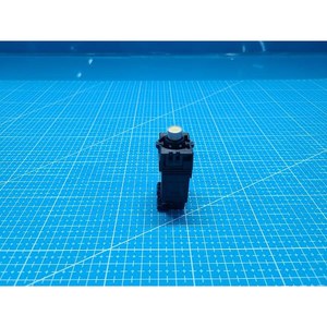 Conjunto de Botón Pulsador Iluminado AR9T511-M+DR22E3L Usado Como Está, Piezas de Equipos Semiconductores Legacy - Product Image 4