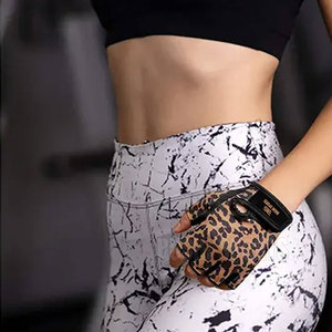 New Style Gym Exercise Training Weightlifting Gloves Custom Full Palm Protection Weightlifting Gloves - Product Image 5