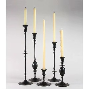 Elegante centro de mesa con portavelas de metal hecho de aluminio de primera calidad. - Product Image 5