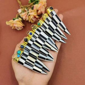 Pendentif en corne de buffle, accessoire de mode artisanal de qualité supérieure, bijoux en matériau naturel avec une finition moderne attrayante - Product Image 5