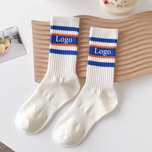 Calcetines Deportivos Unisex de Algodón Casual de Color Sólido Personalizados de Alta Calidad 2026 - Product Image 5