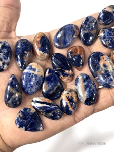 พลอยโซดาไลท์สีชมพูฟ้าธรรมชาติทรงหลวมแบบคาโบชอง ขนาดคละ 20 ถึง 30 มม. ประมาณ - Product Image 6