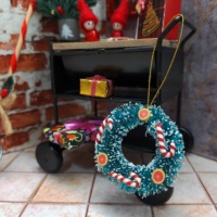 Miniature artisanale asiatique 1:12 en bois, plastique et papier, couronne de Noël, meubles, jouet DIY pour décorations de maison de poupée, 14 ans et plus