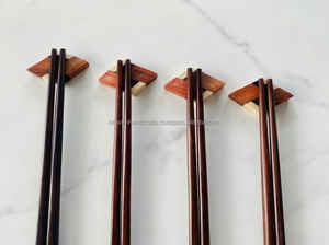 Palillos Reutilizables de Madera Ecológica con Acabado Moderno | Vajilla Ideal para Cocinas Contemporáneas, Cafés y Presentación Culinaria - Product Image 2