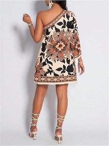 Vestido Maxi Gótico Vintage Asimétrico de Un Solo Hombro para Mujer con Borlas Bordadas, Ideal para Primavera, Aire Libre y Fiestas Elegantes - Product Image 3