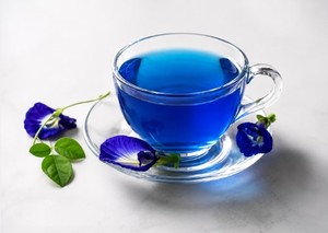 Colorant alimentaire bleu naturel, extrait de poudre de fleur de pois papillon séchée, pour boissons, pâtisseries, mocktails et cocktails. - Product Image 2