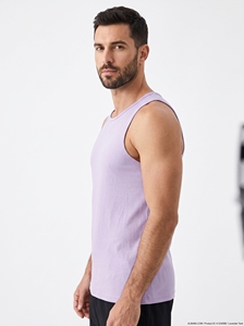 Camiseta sin Mangas Dumela para Hombre, Color Lavanda, Cuello Redondo, Tejida, Estilo Casual - Product Image 3