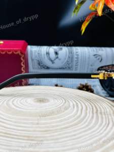 Gafas de Sol Sin Montura con Incrustaciones de Diamantes, Montura de Plata 925, Diamantes Moissanite VVS, Lentes Fotocromáticas, Elegantes y Ligeras - Product Image 2