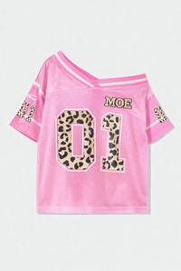 Camiseta de Baloncesto para Mujer con Diseño de Leopardo Rosa Personalizado, Sublimada, Estilo Y2K, Moda Urbana, Camiseta de Fútbol Americano - Product Image 3