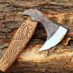 Hacha Vikinga Industrial de Acero al Carbono Forjada a Mano, Mango Tallado a Mano OEM Personalizado, Hacha con Barba, Funda de Cuero, para Camping y Bushcraft - Product Image 3