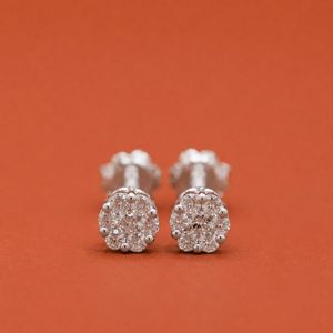 Boucles d'oreilles en moissanite pour femmes en argent sterling 925, design élégant, rond et classique - Product Image 1