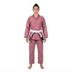 Kimono de BJJ Rosa para Mujer, Corte Regular, 100% Poliéster, Logotipo Frontal Duradero con Diseño Verde, Ropa de Artes Marciales, Talla Adulto - Product Image 1