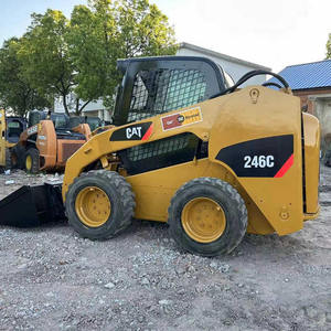 Cargadora Compacta Usada CAT 279D3 con Cabina Cerrada, Bomba Hidráulica HYDAC, Motor Caterpillar, Carga Nominal de 9 Toneladas, Modelo 2023 - Product Image 4