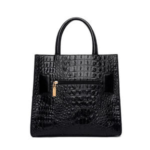 Sac à main noir à motif crocodile, sac bandoulière, sac fourre-tout pour femme, pour les voyages quotidiens - Product Image 4