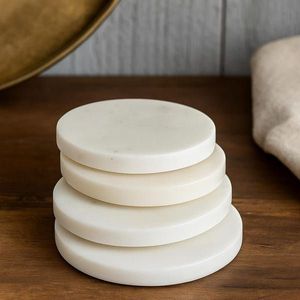 Juego de posavasos de mármol de lujo para mesa de comedor con acabado elegante, resistentes al calor, para el hogar. - Product Image 4