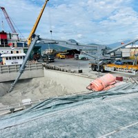Haute qualité grande capacité 50-1000 tonnes/heure navire de déchargement en acier fabriqué au Vietnam prix de gros