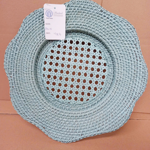 Nouveau design de set de table en rotin festonné, fabriqué au Vietnam, OEM ODM, couleur et dimensions personnalisables - Product Image 1
