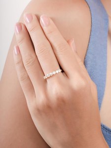 Bague demi-éternité en or massif 14 carats avec diamant de laboratoire taille brillant rond, bijou de fiançailles élégant pour les amoureux - Product Image 4