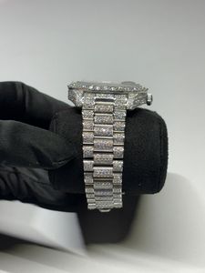 Top Quality Stainless Steel Watch in <b>Smart</b> Black Dial for Wedding and Partywear Mens Quartz Watch Available White Gold - Product Image 2