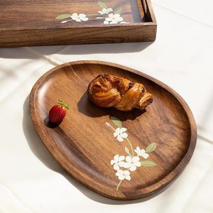 Plateau ovale en bois peint à la main, plateau de service artisanal pour les collations, les fruits, le pain, la table à manger, la cuisine et la décoration de la maison - Product Image 1