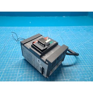 Disjoncteur à boîtier moulé ABB Tmax T2S 80A 3P, d'occasion, pièces d'équipement semi-conducteur de génération précédente - Product Image 3