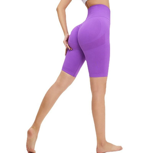 Shorts de sport tricotés violets taille haute pour femme, coupe ajustée, respirants, avec taille élastique - Product Image 1